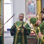 Епископ Василий совершил литургию в престольный праздник храма праведного Иоанна Кронштадтского в хуторе Новоселовка